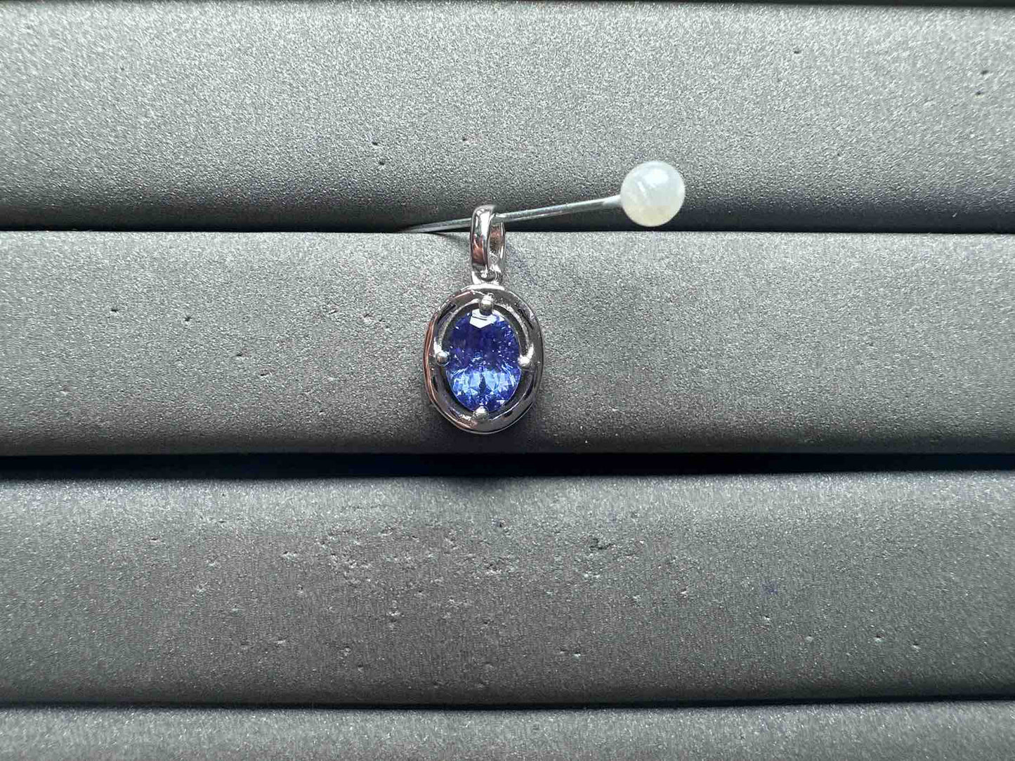 A13522 Tanzanite Pendant