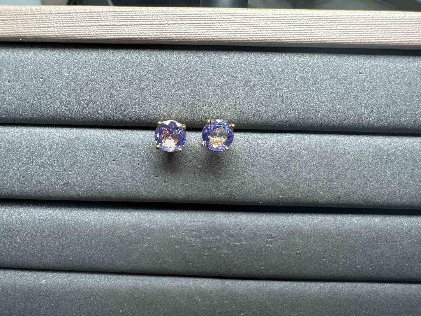 A13527 Tanzanite Earrings