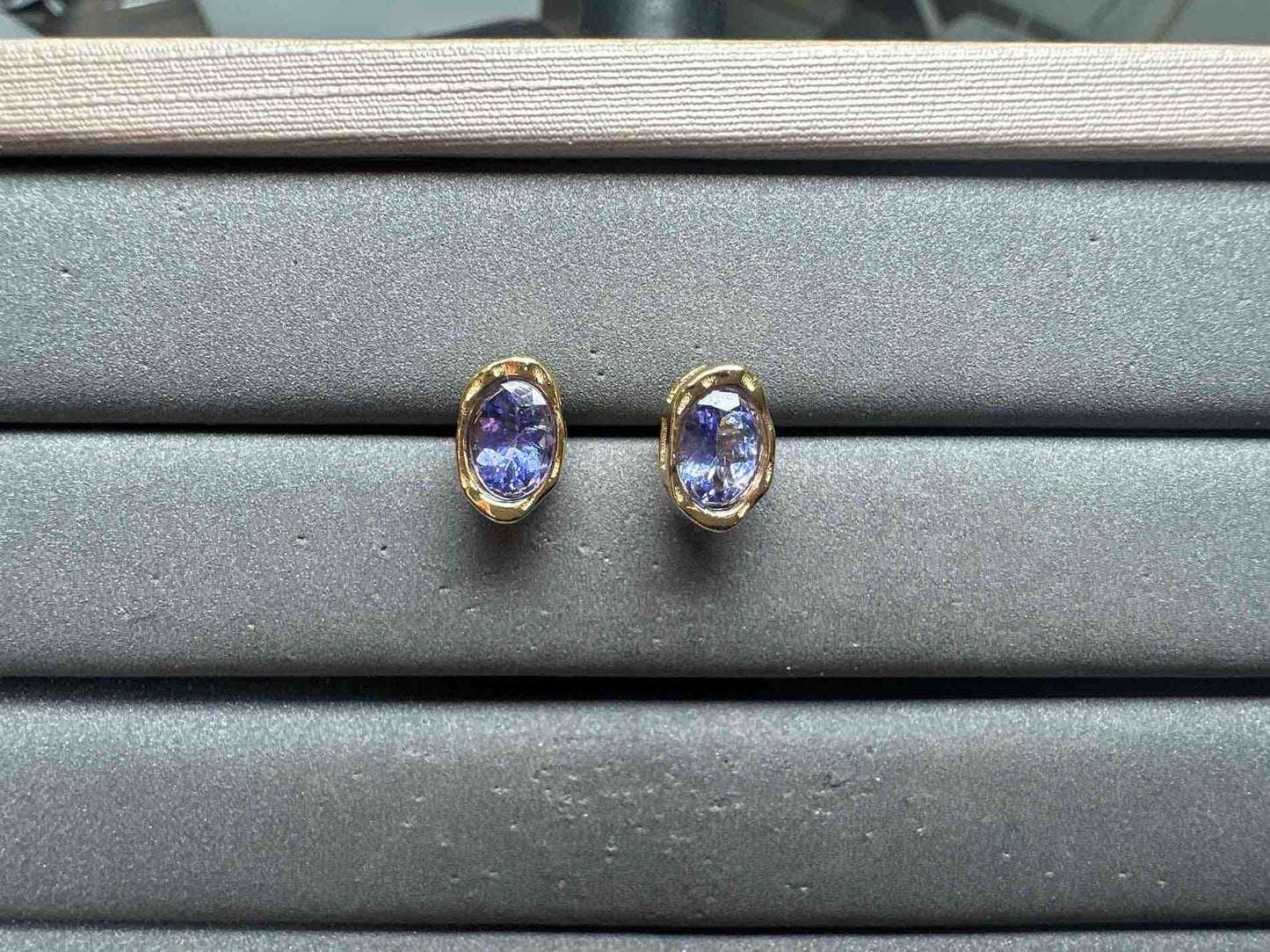 A13532 Tanzanite Earrings