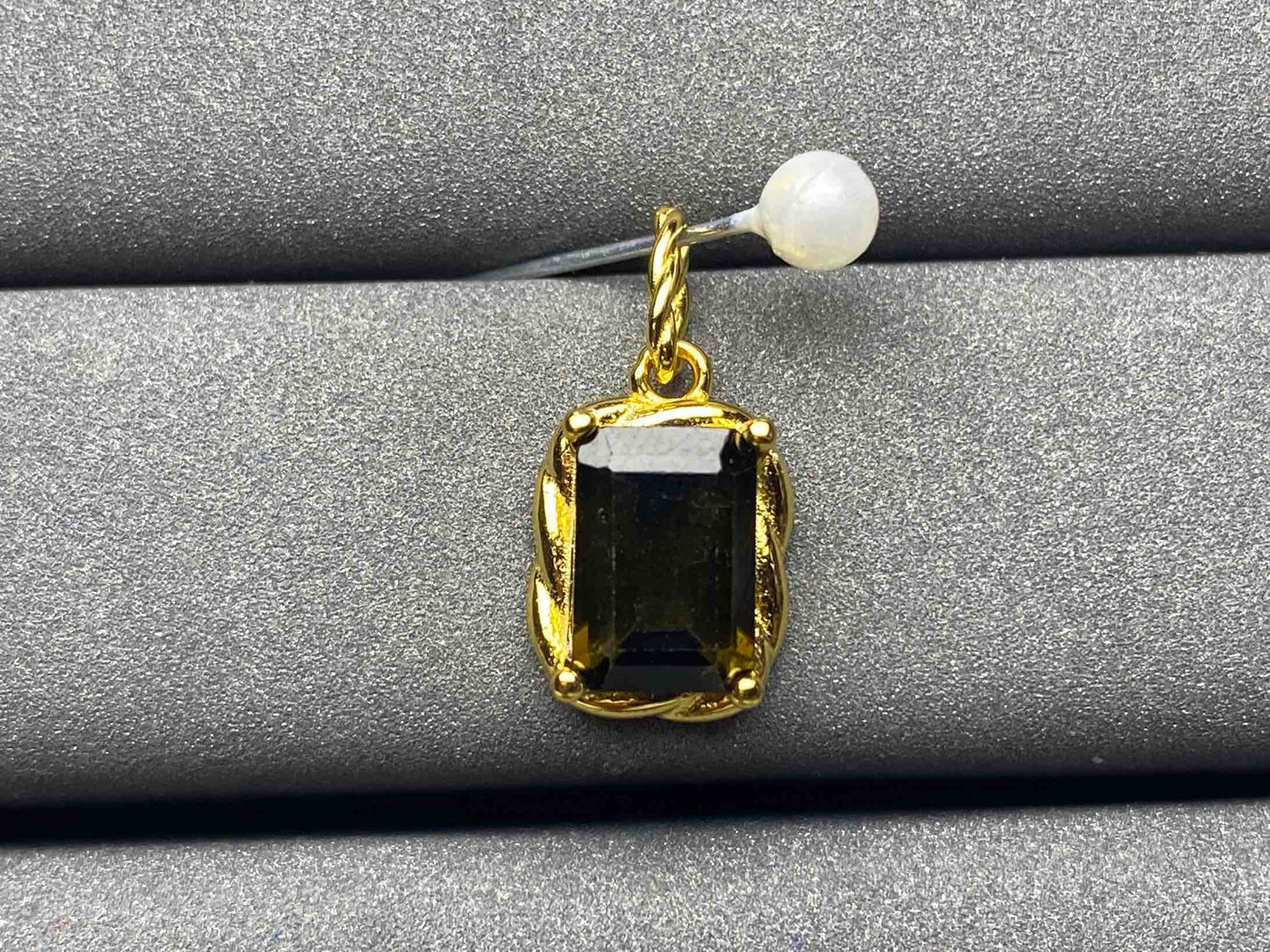 A1354 Tourmaline Pendant