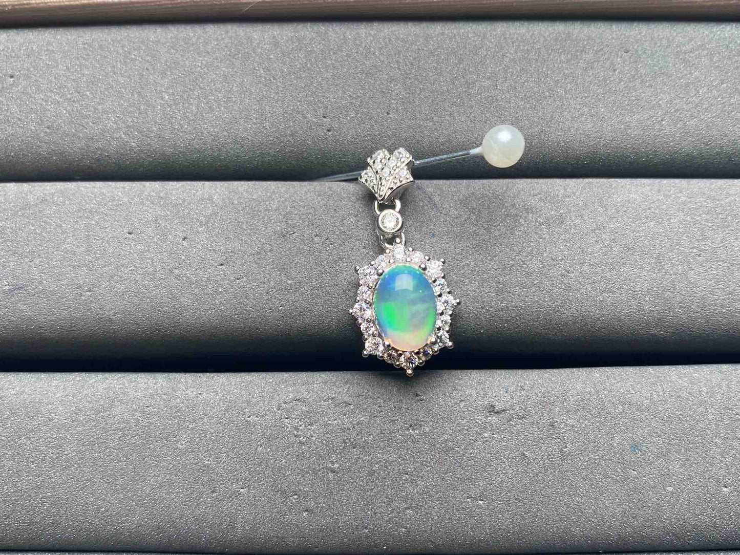 A13552 Opal Pendant