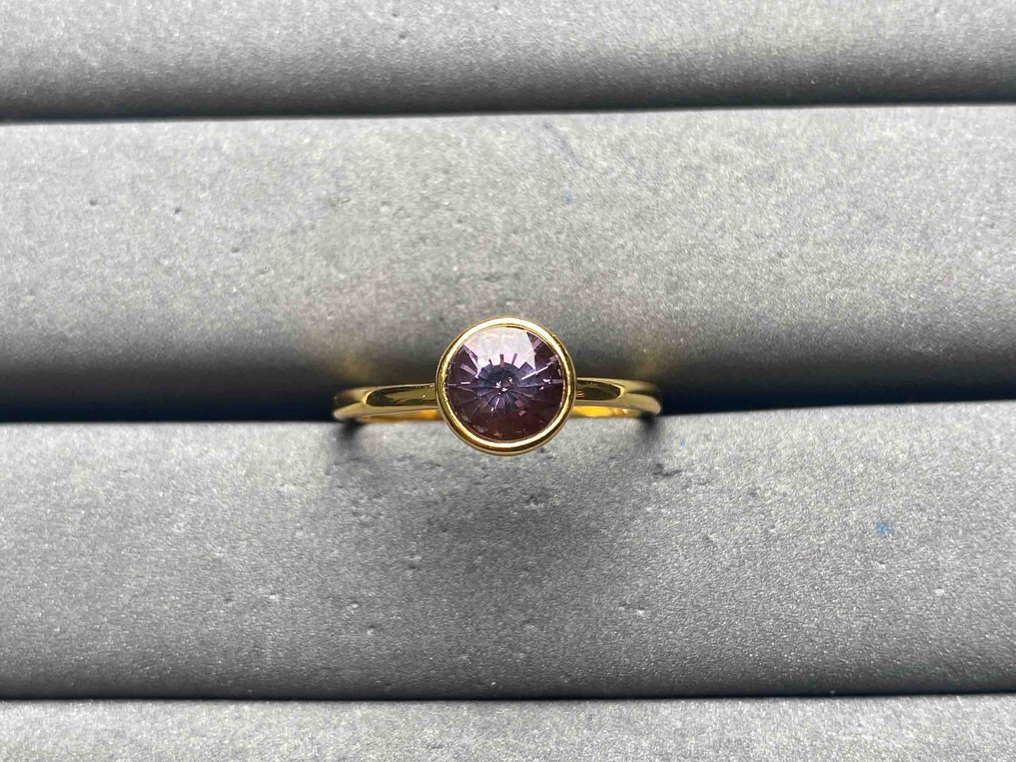 A13556 Spinel Ring