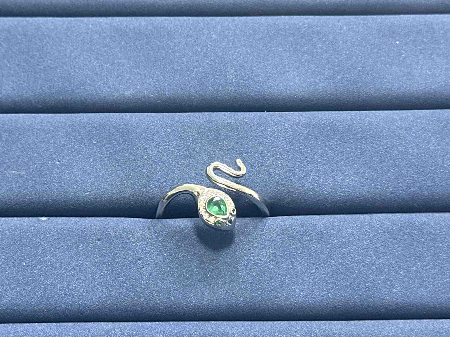 A13558 Emerald Ring
