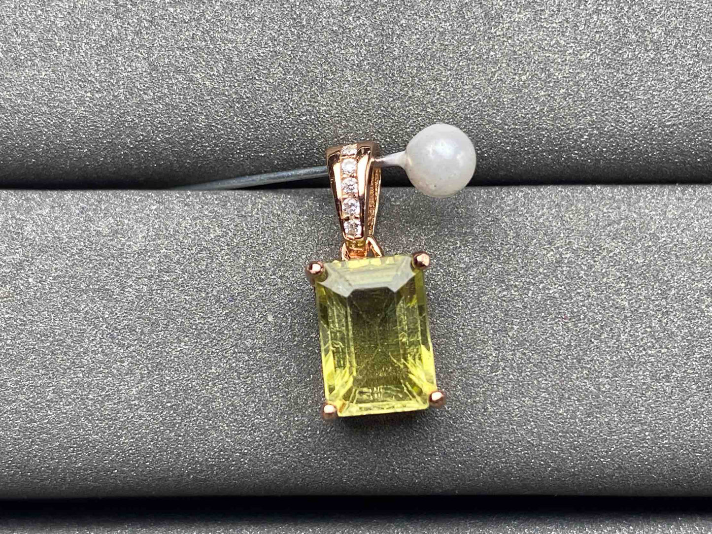 A1405 Tourmaline Pendant