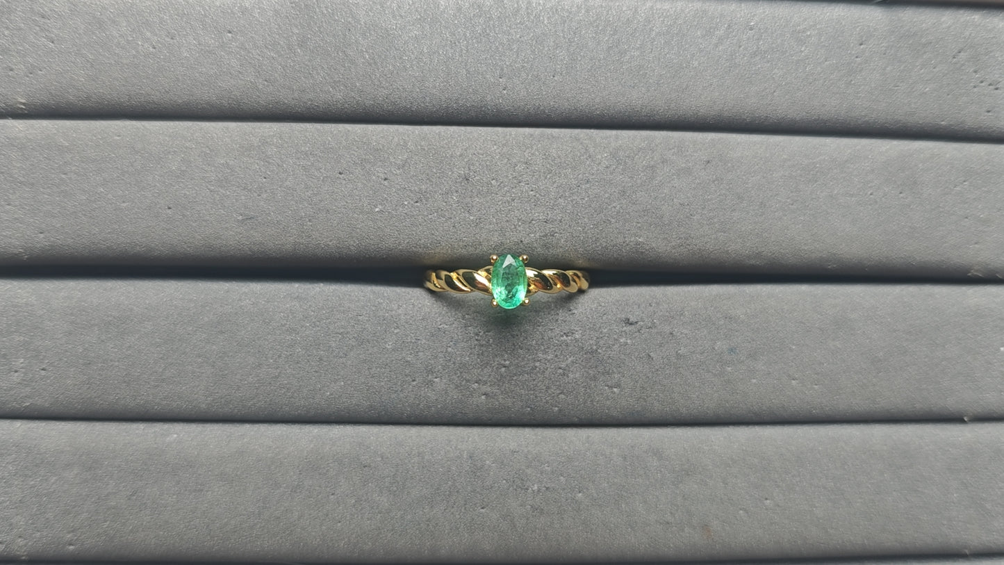 A14067 Emerald Ring