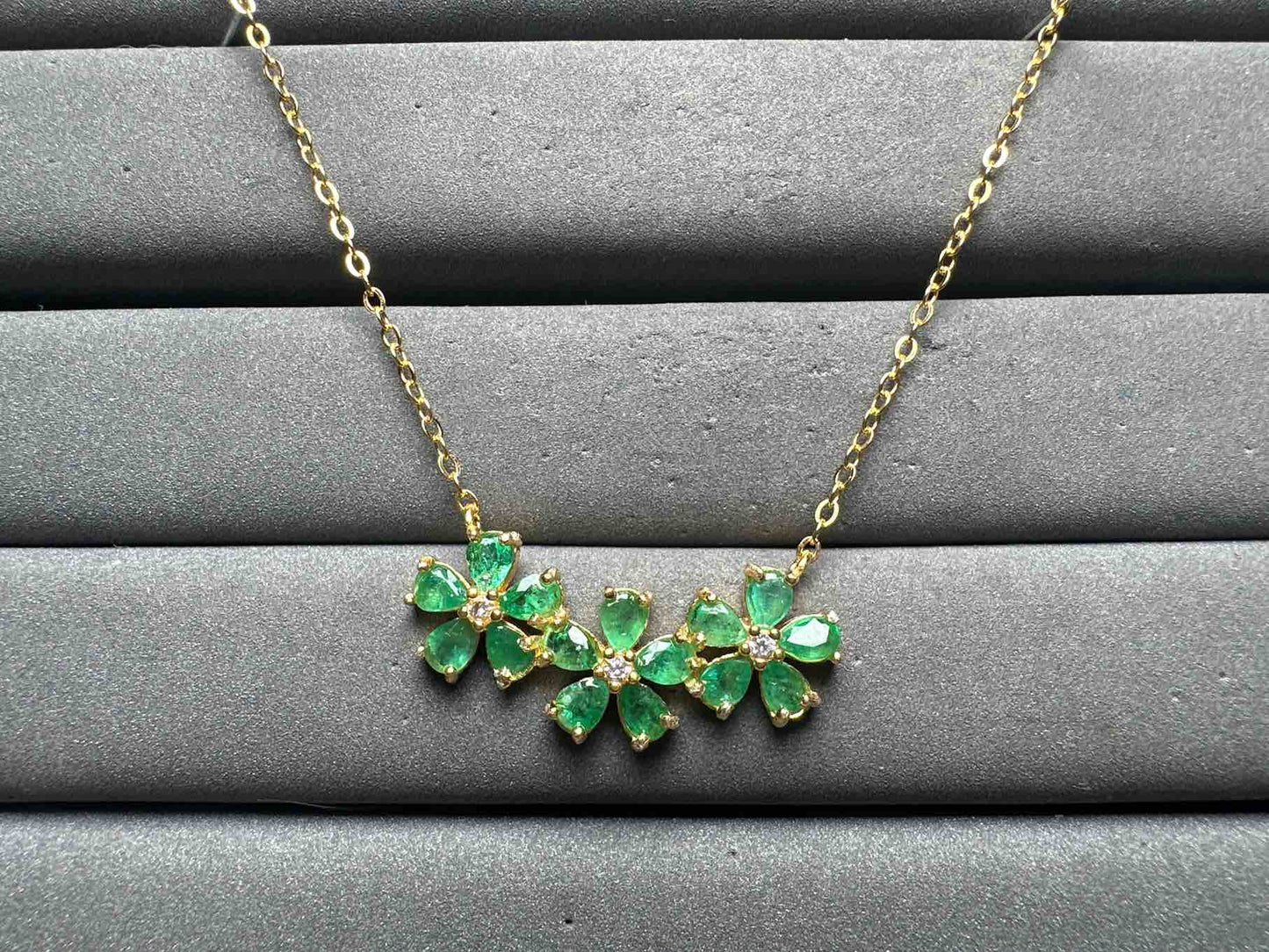 A14168 Emerald Necklace