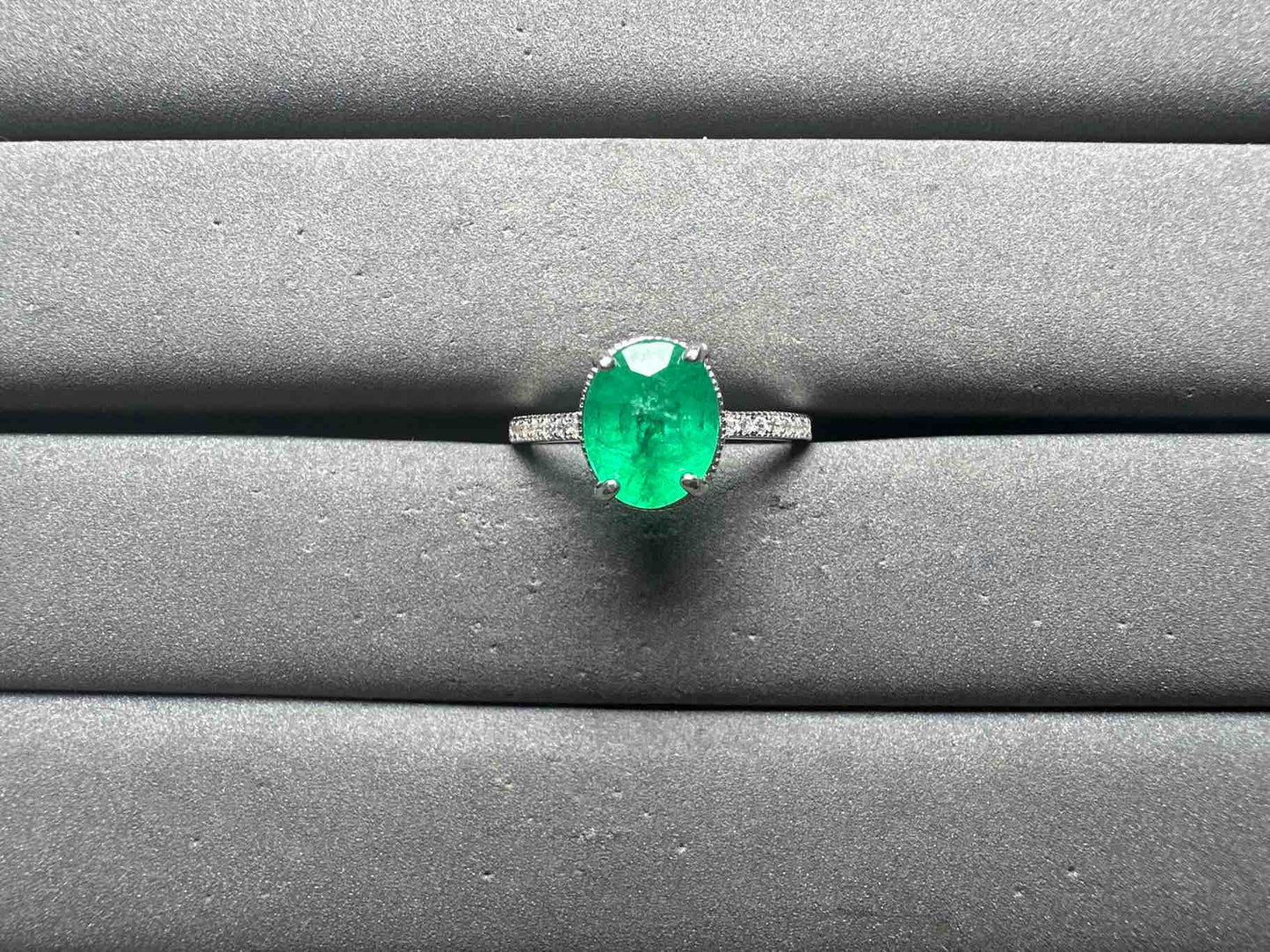 A14176 Emerald Ring