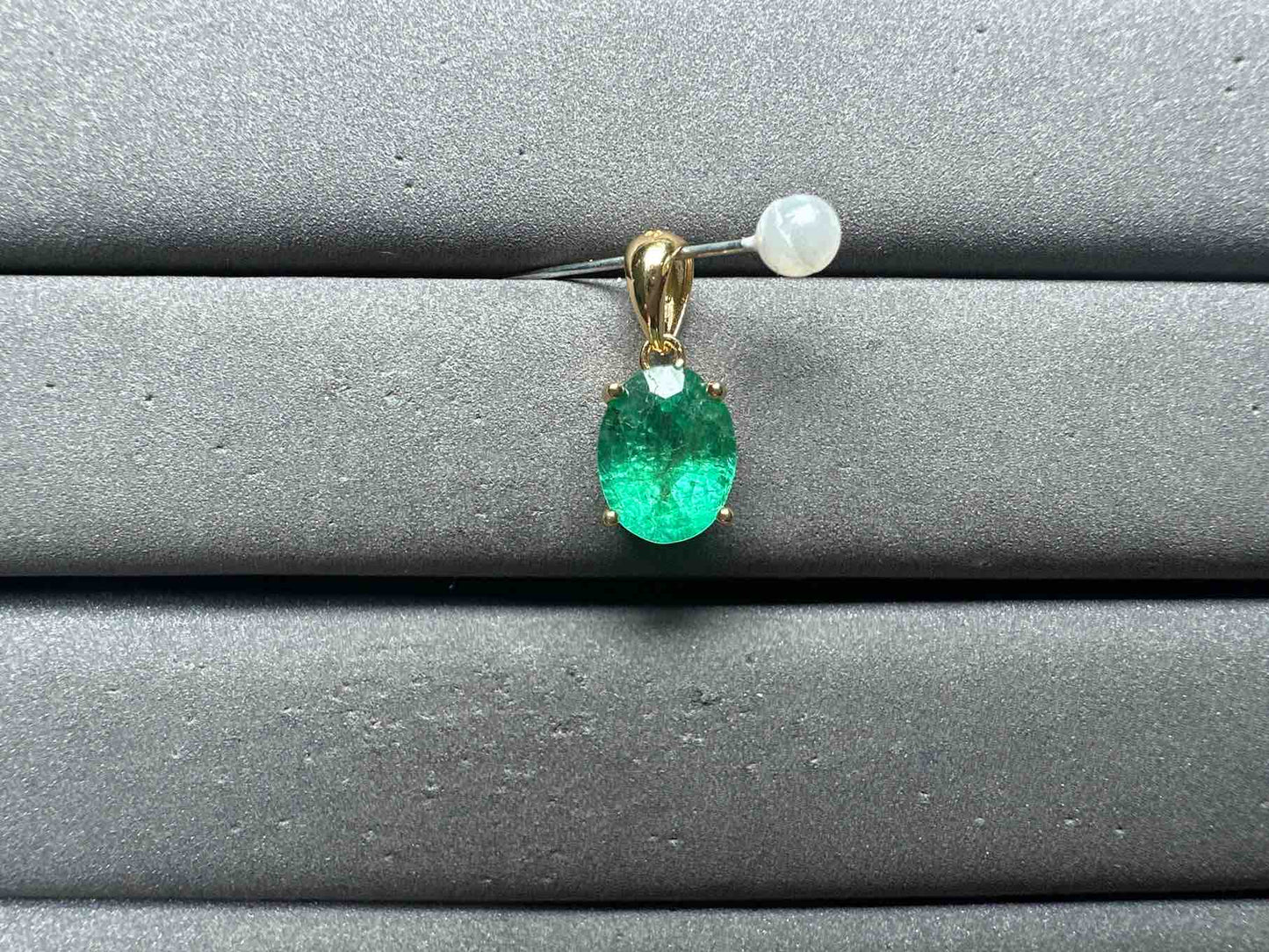 A14181 Emerald Pendant