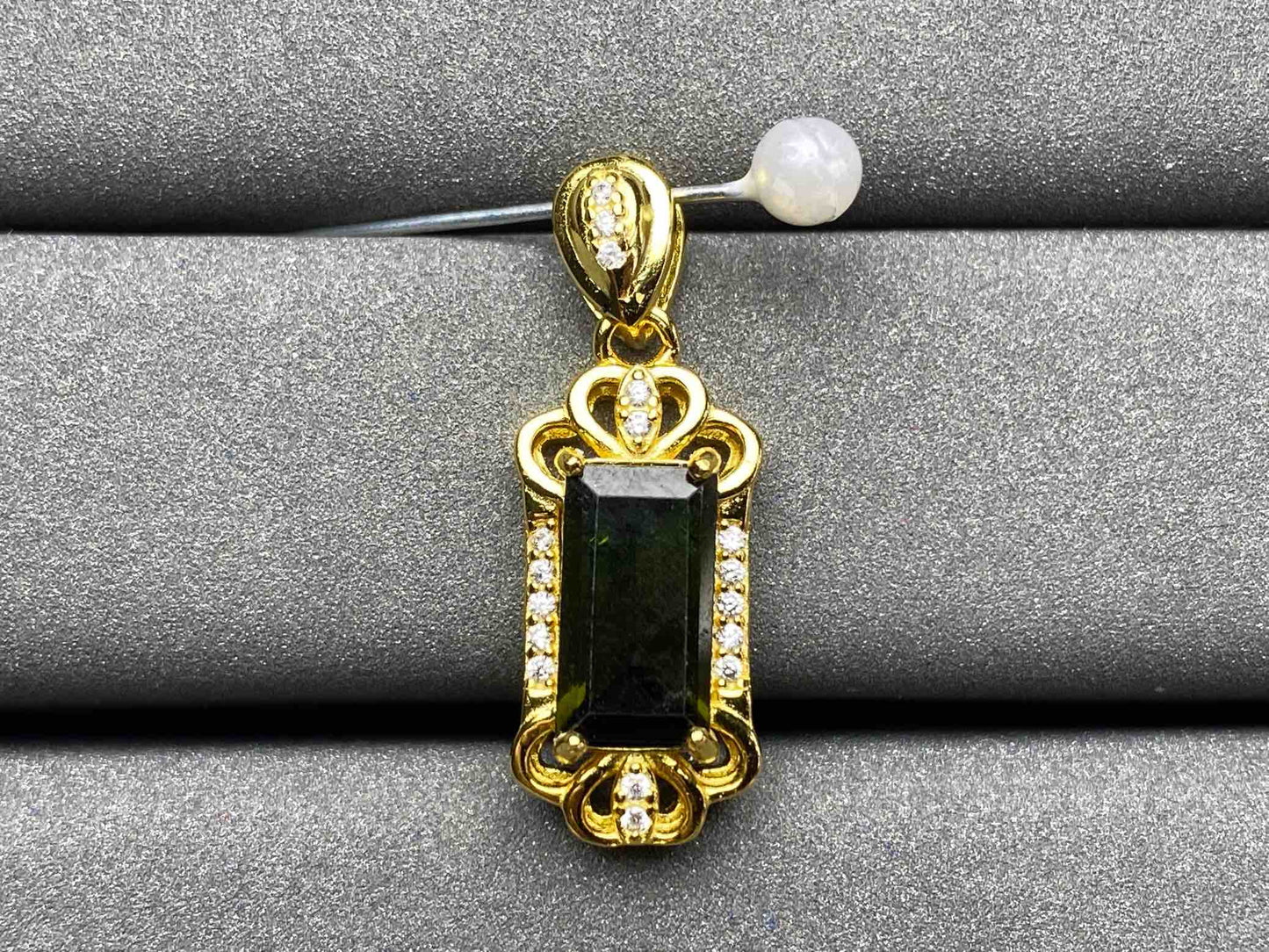 A1420 Tourmaline Pendant