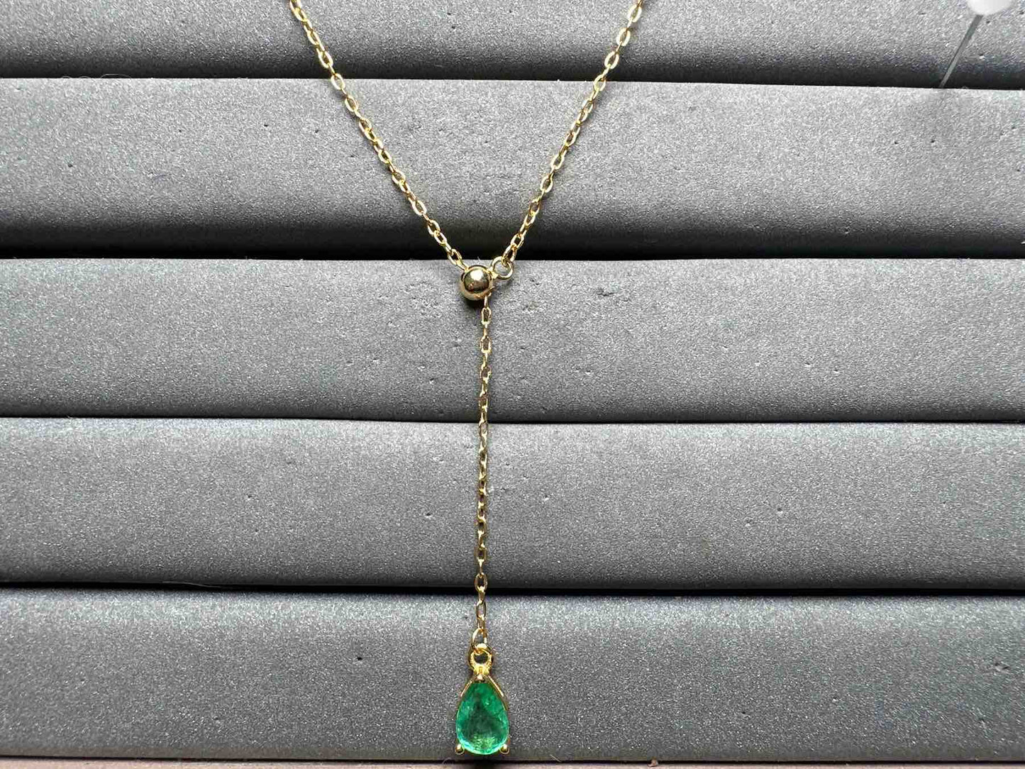 A14200 Emerald Necklace