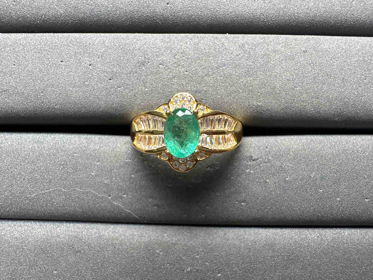 A14203 Emerald Ring
