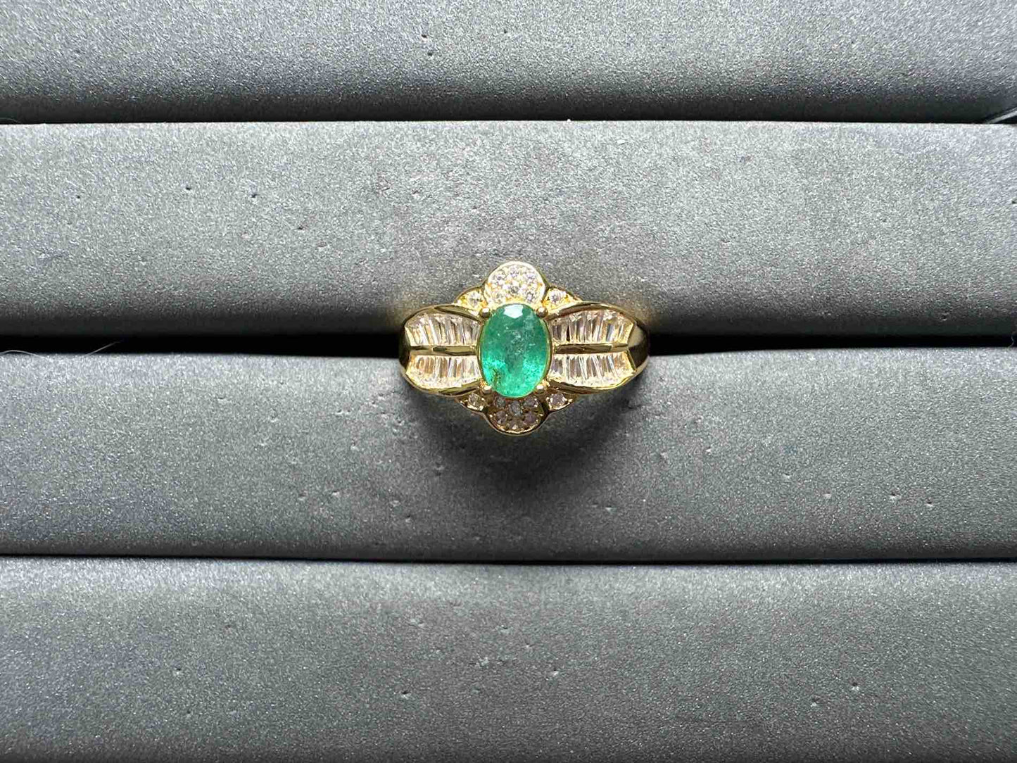 A14217 Emerald Ring