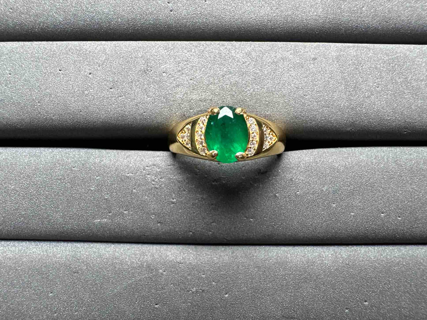 A14335 Emerald Ring