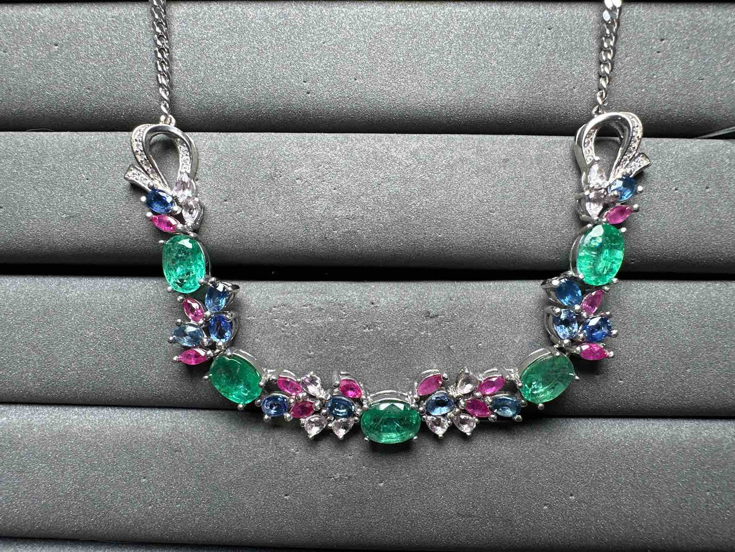 A14339 Emerald Necklace