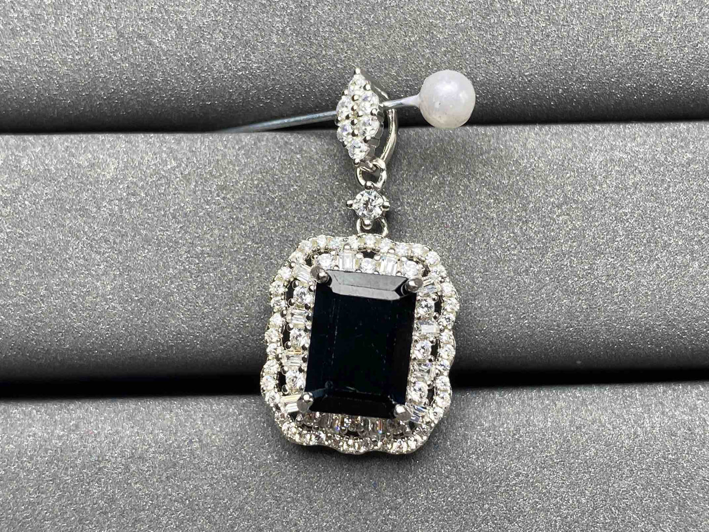 A1435 Tourmaline Pendant