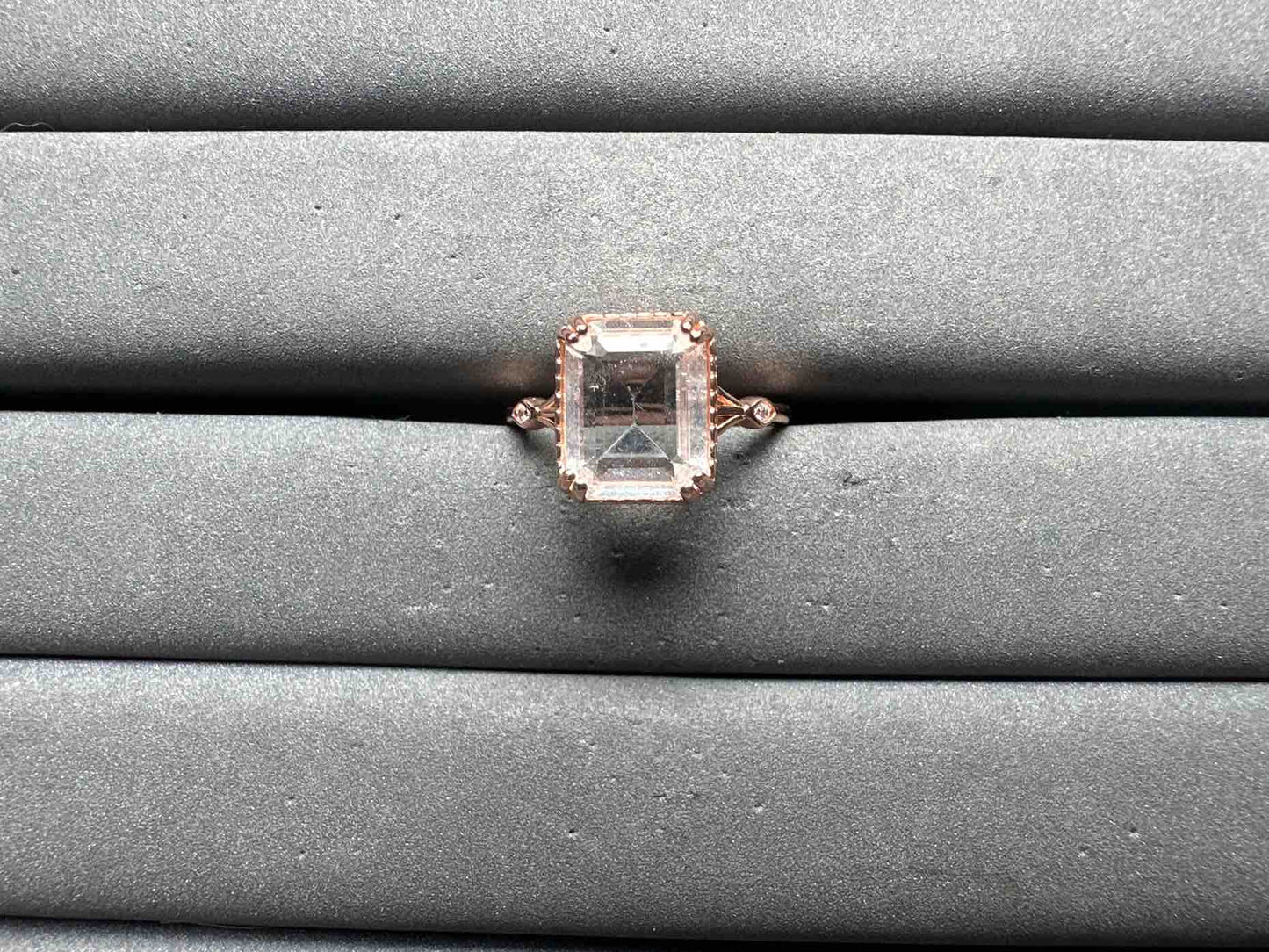 A14526 Color Changing Ring