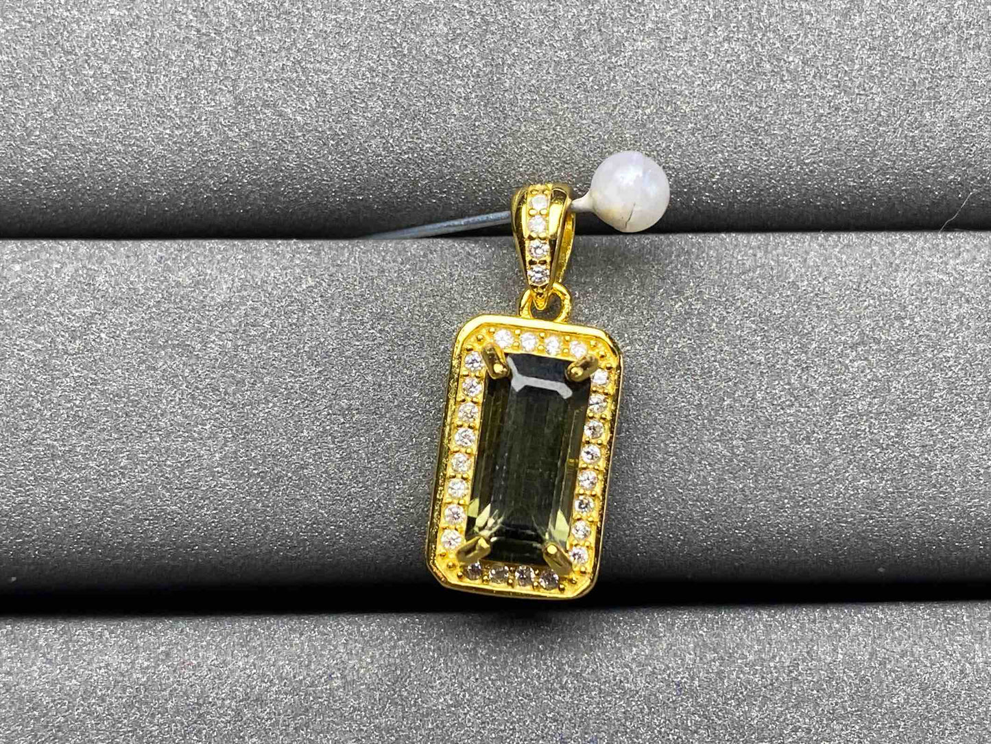 A1456 Tourmaline Pendant