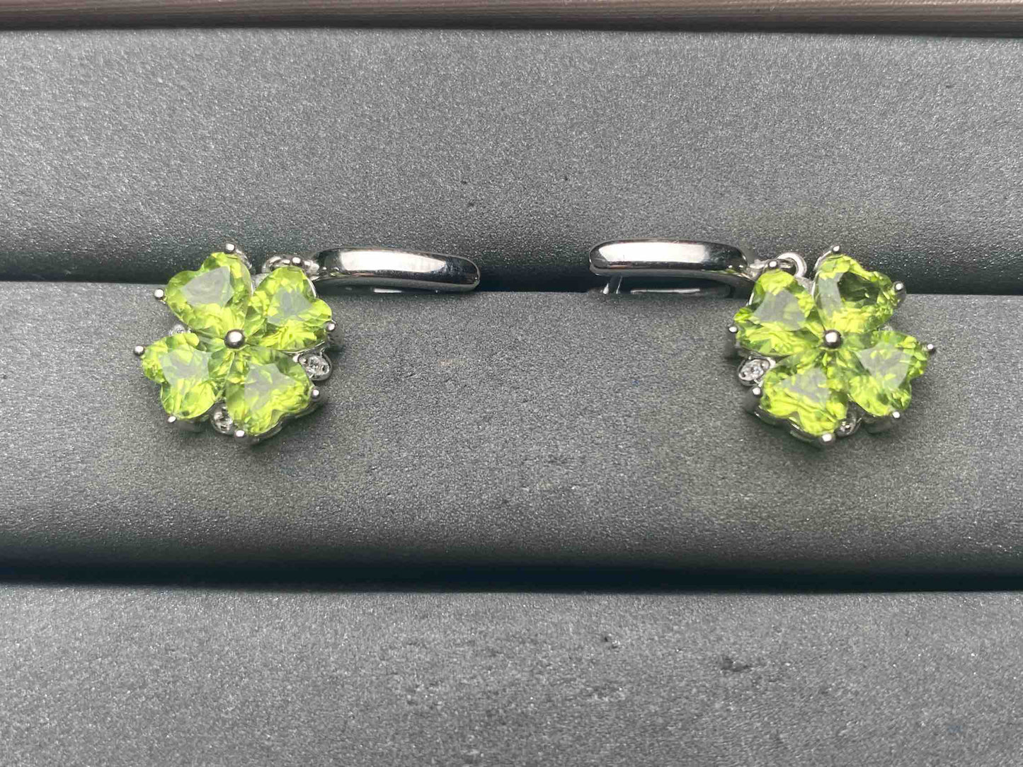 A14656 Peridot Earrings