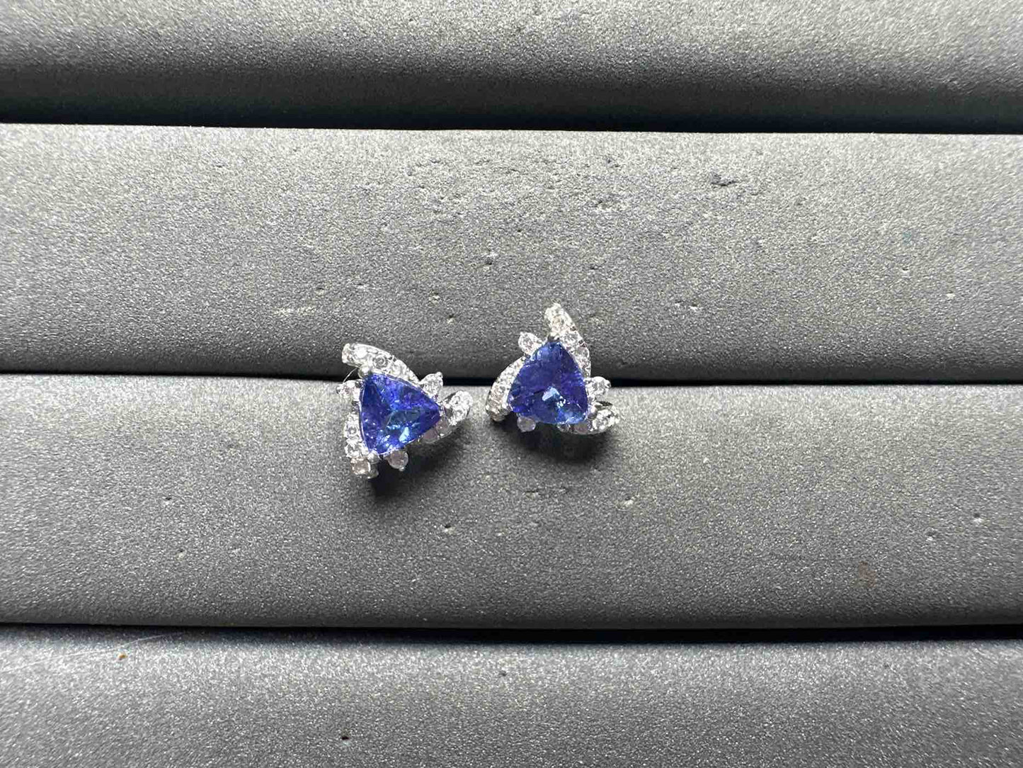A14758 Tanzanite Earrings