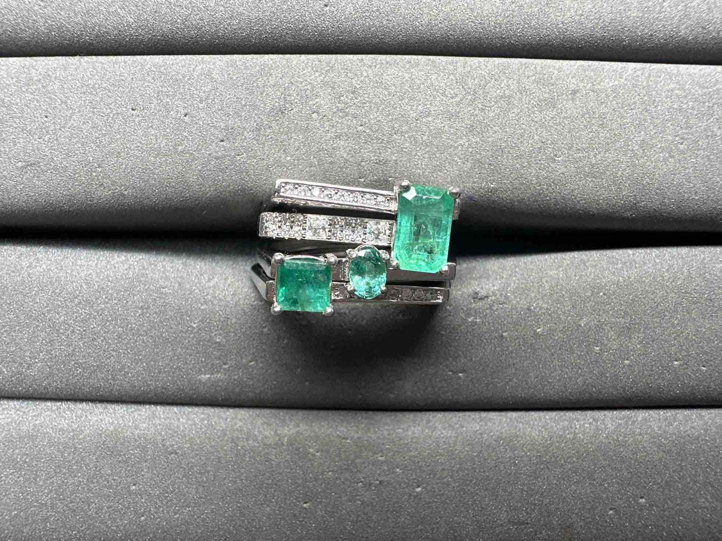 A14833 Emerald Ring