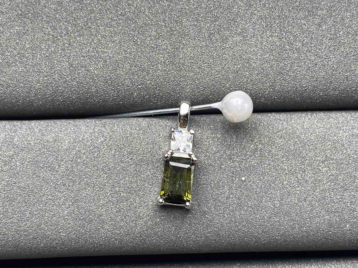 A1488 Tourmaline Pendant