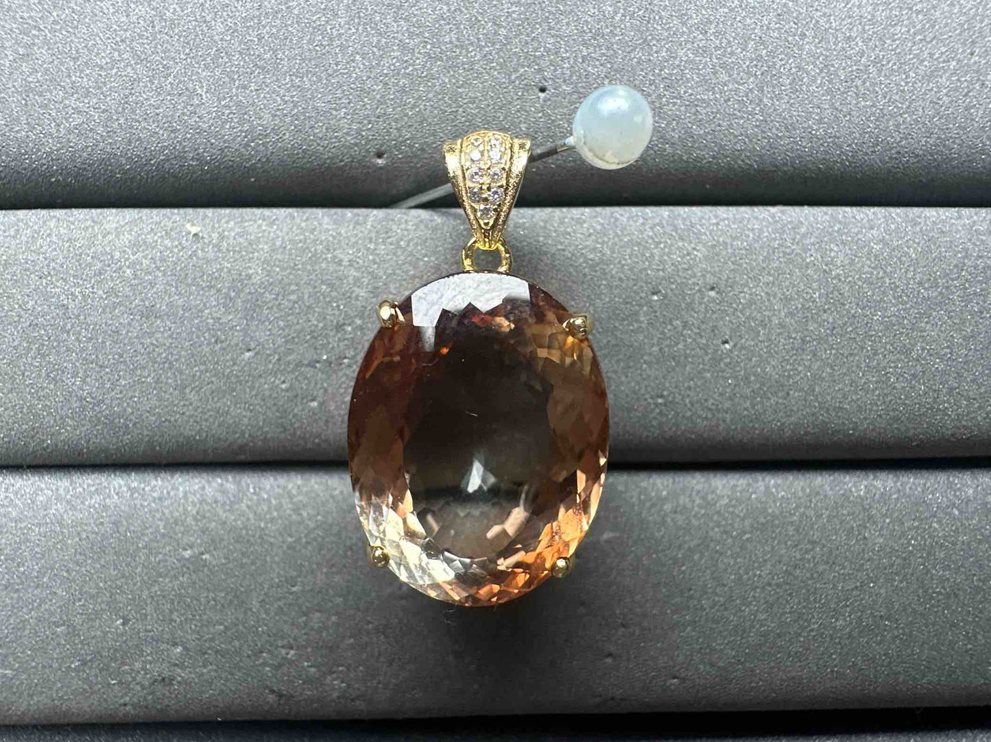A14925 Topaz Pendant