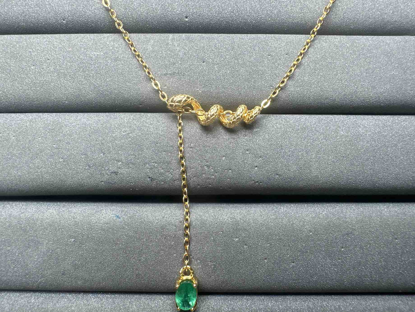 A14959 Emerald Necklace