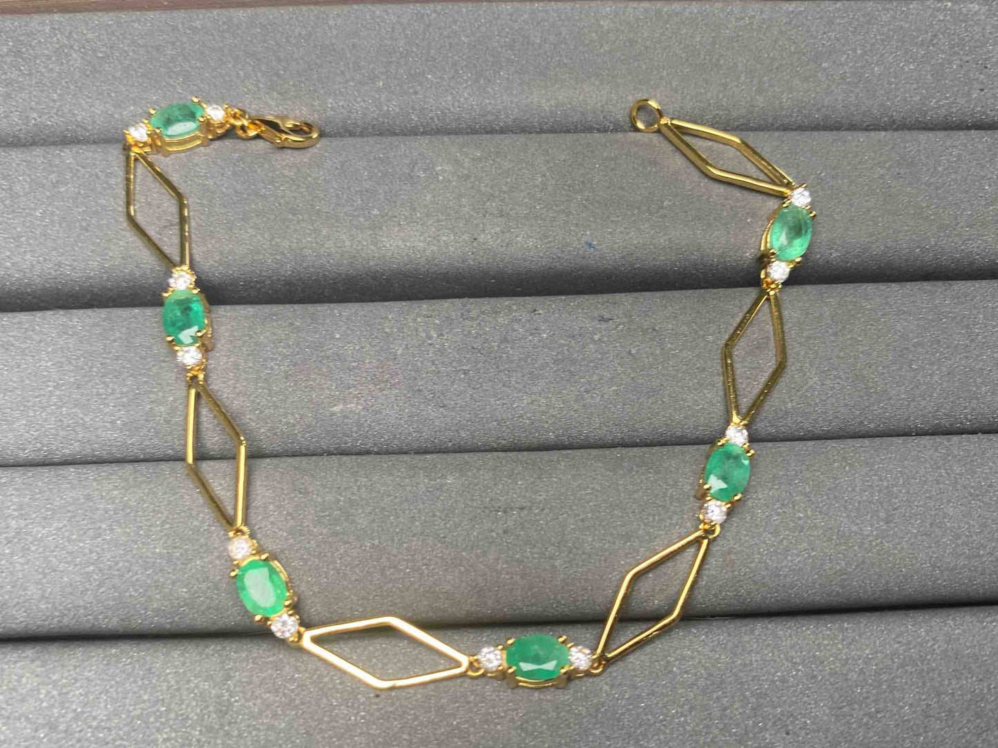A14978 Emerald Bracelet