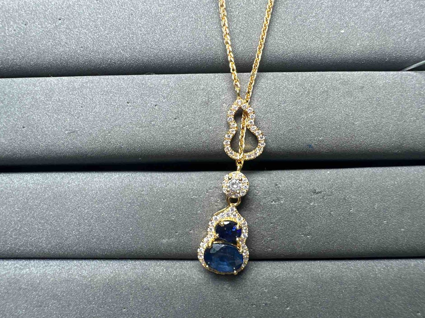 A15005 Sapphire Necklace