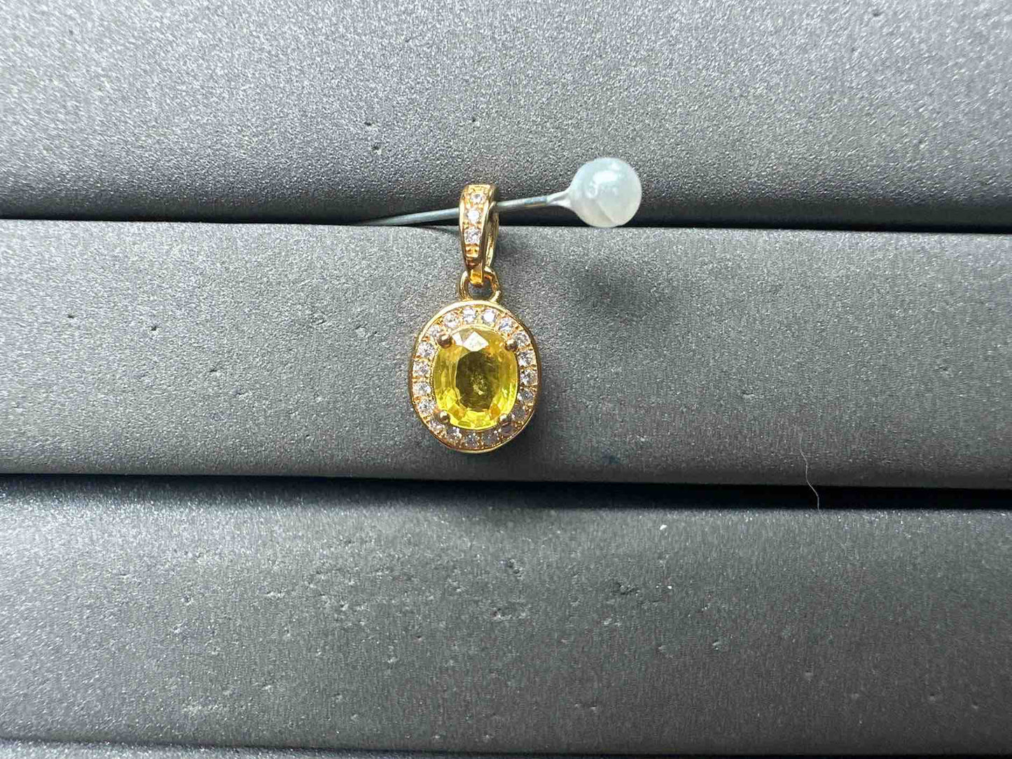 A15029 Yellow Sapphire Pendant