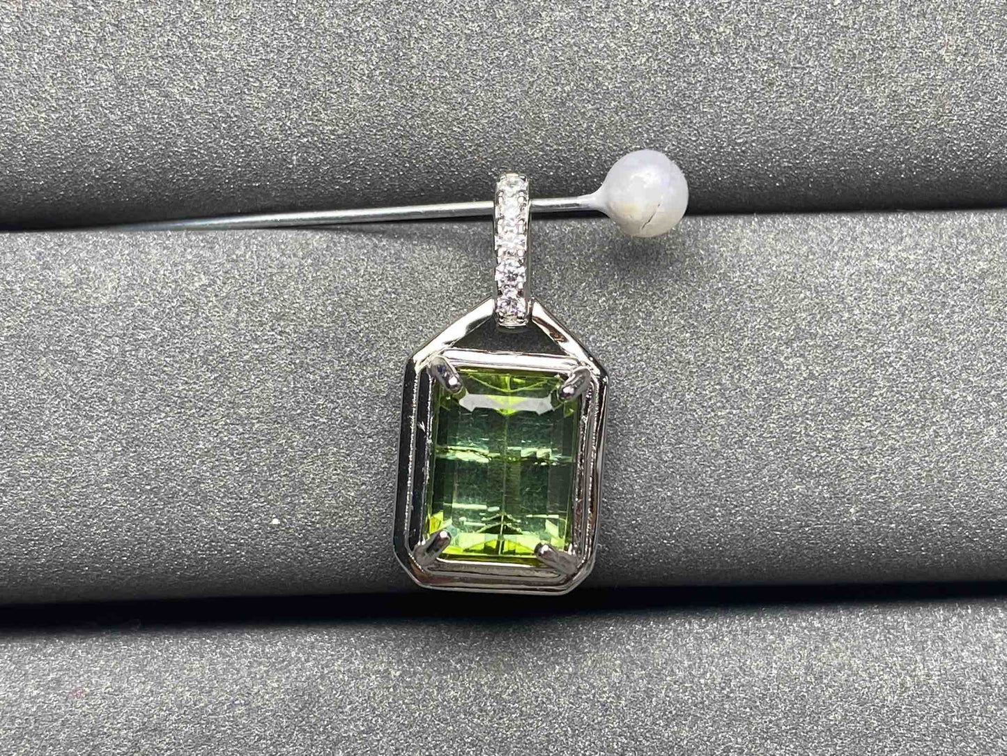 A1504 Tourmaline Pendant