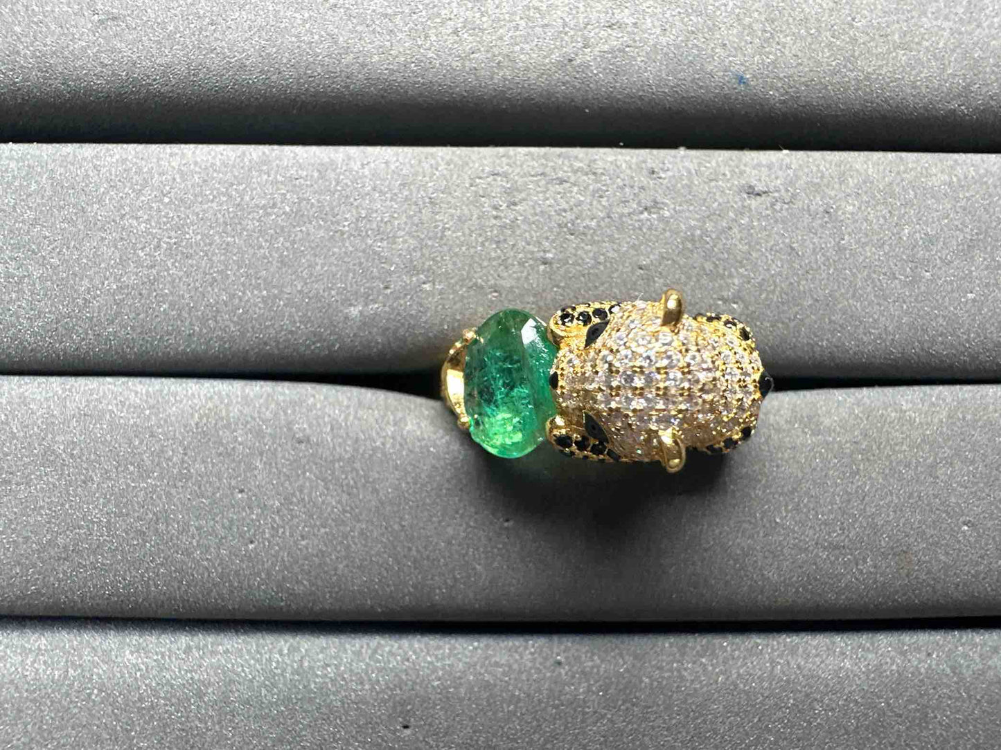 A15073 Emerald Ring