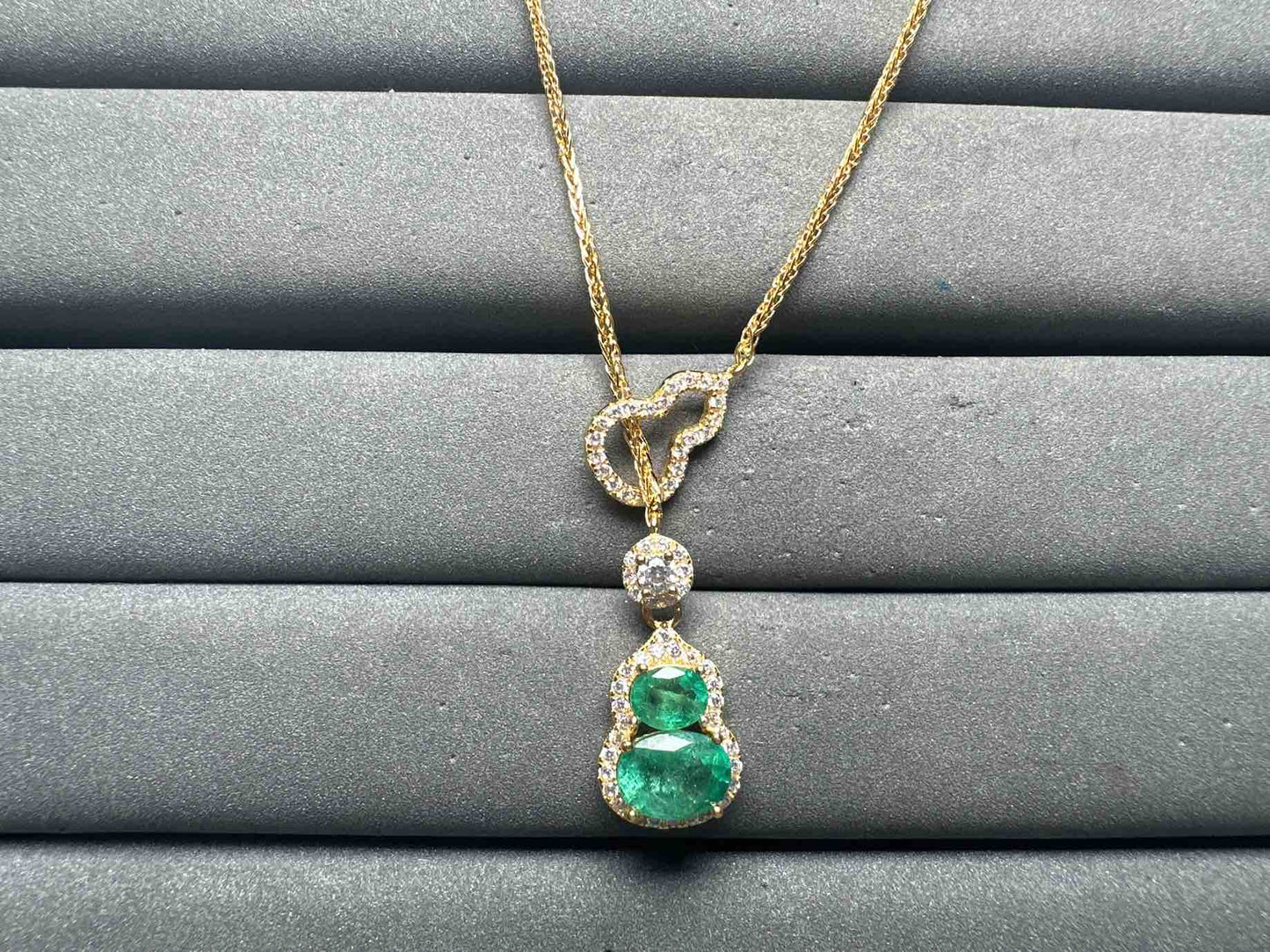 A15134 Emerald Bracelet