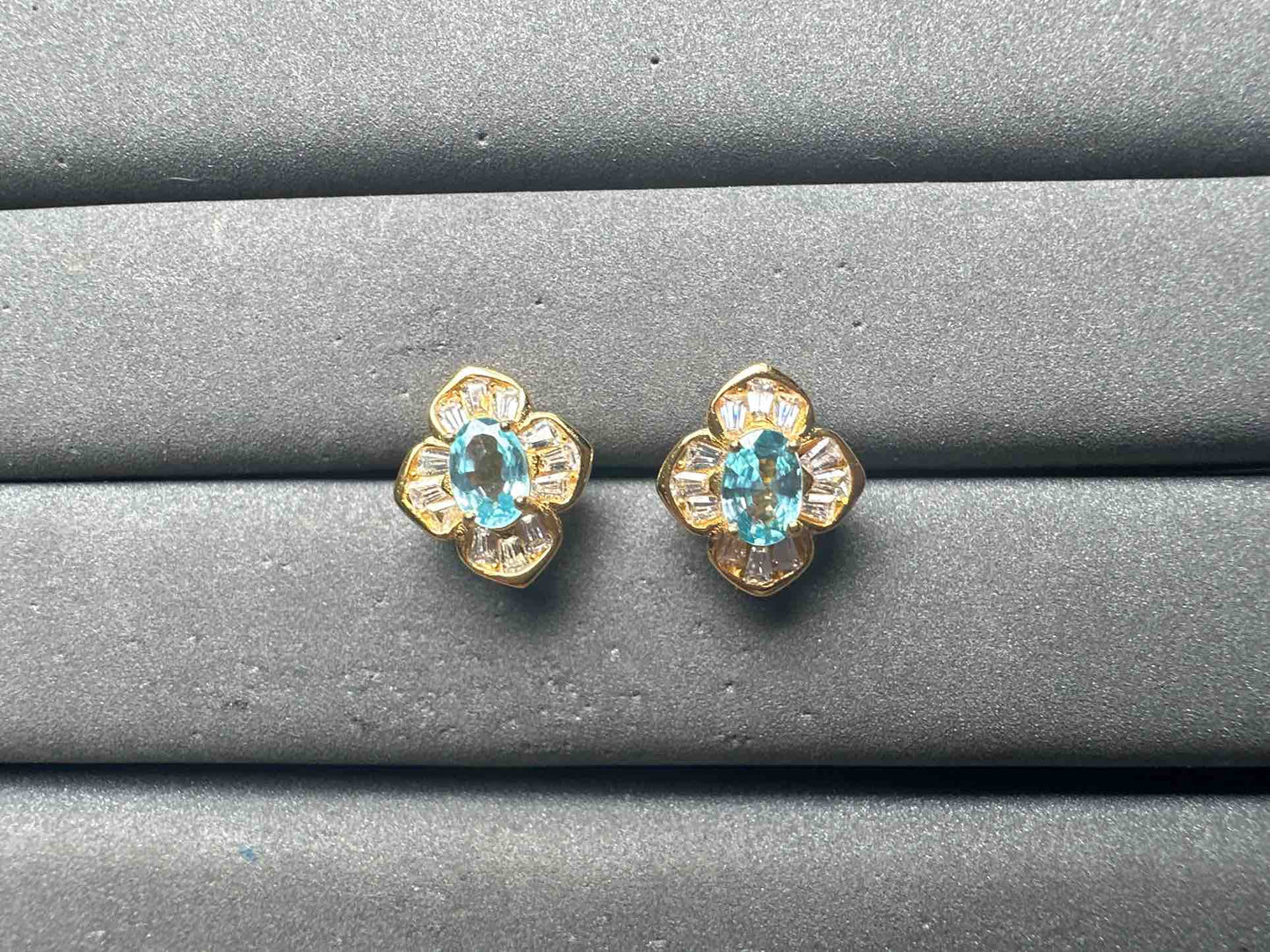 A15201 Natural Zicorn Earrings