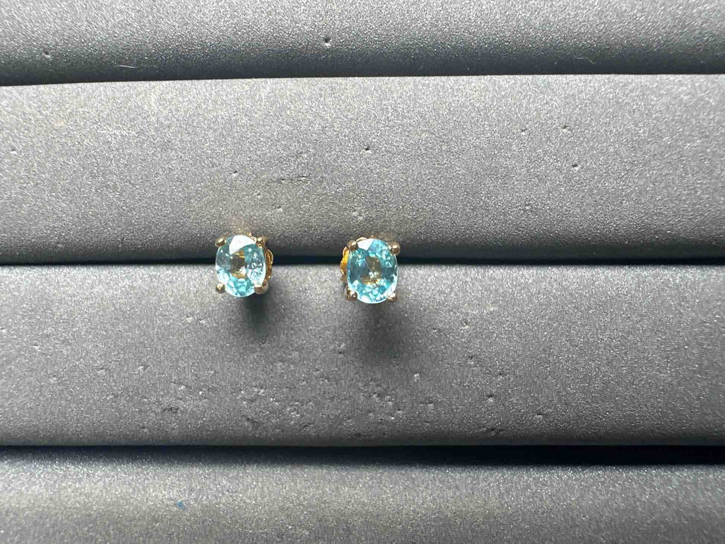 A15205 Natural Zicorn Earrings