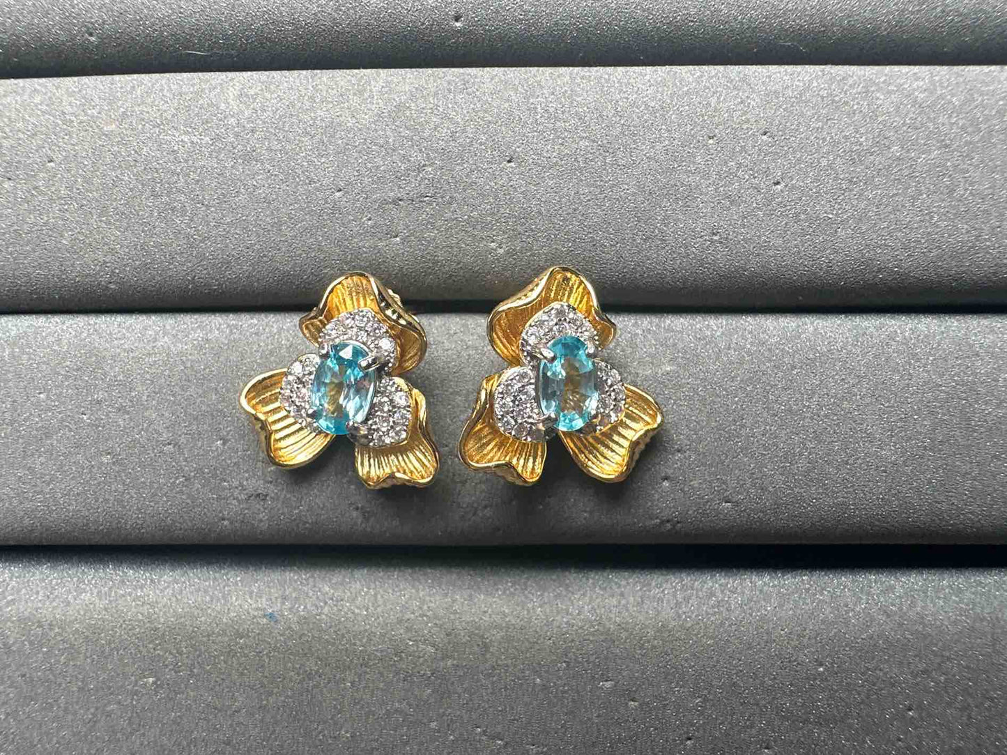 A15207 Natural Zicorn Earrings