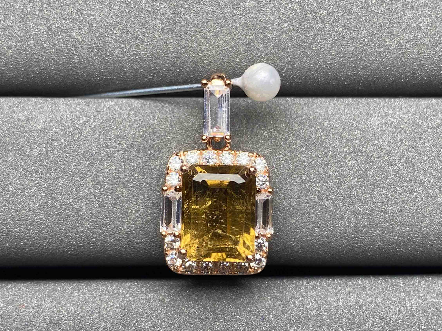 A1522 Tourmaline Pendant