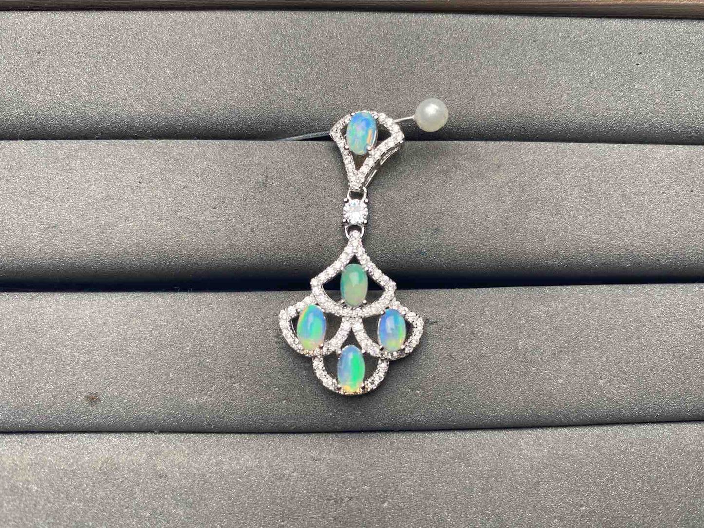 A15375 Opal Pendant