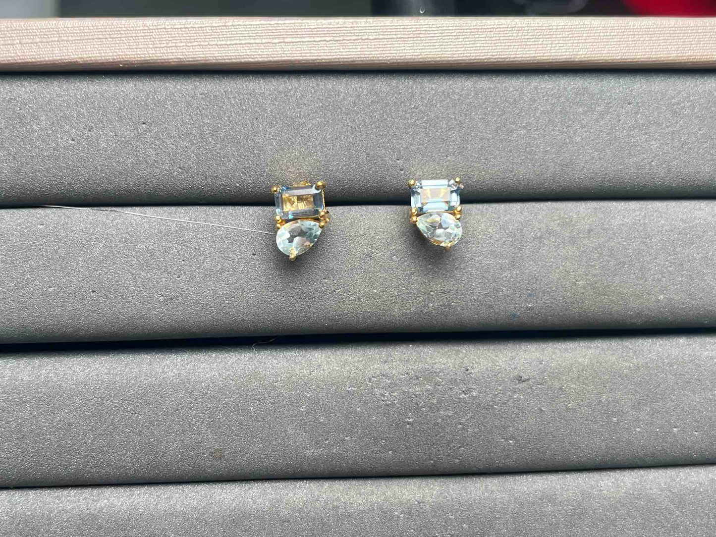 A15436 Topaz Earrings