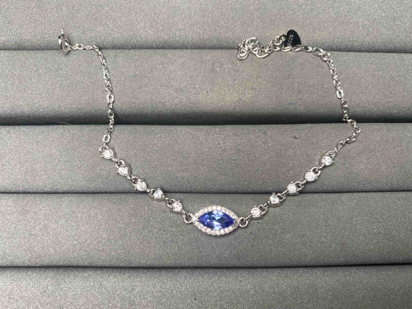 A15510 Tanzanite Bracelet