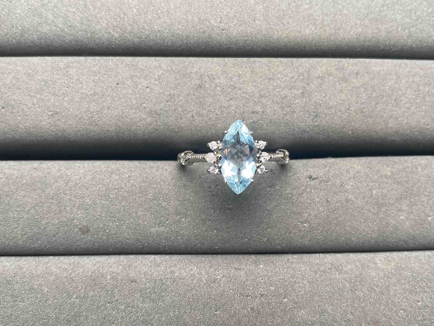 A15512 Aquamarine Ring