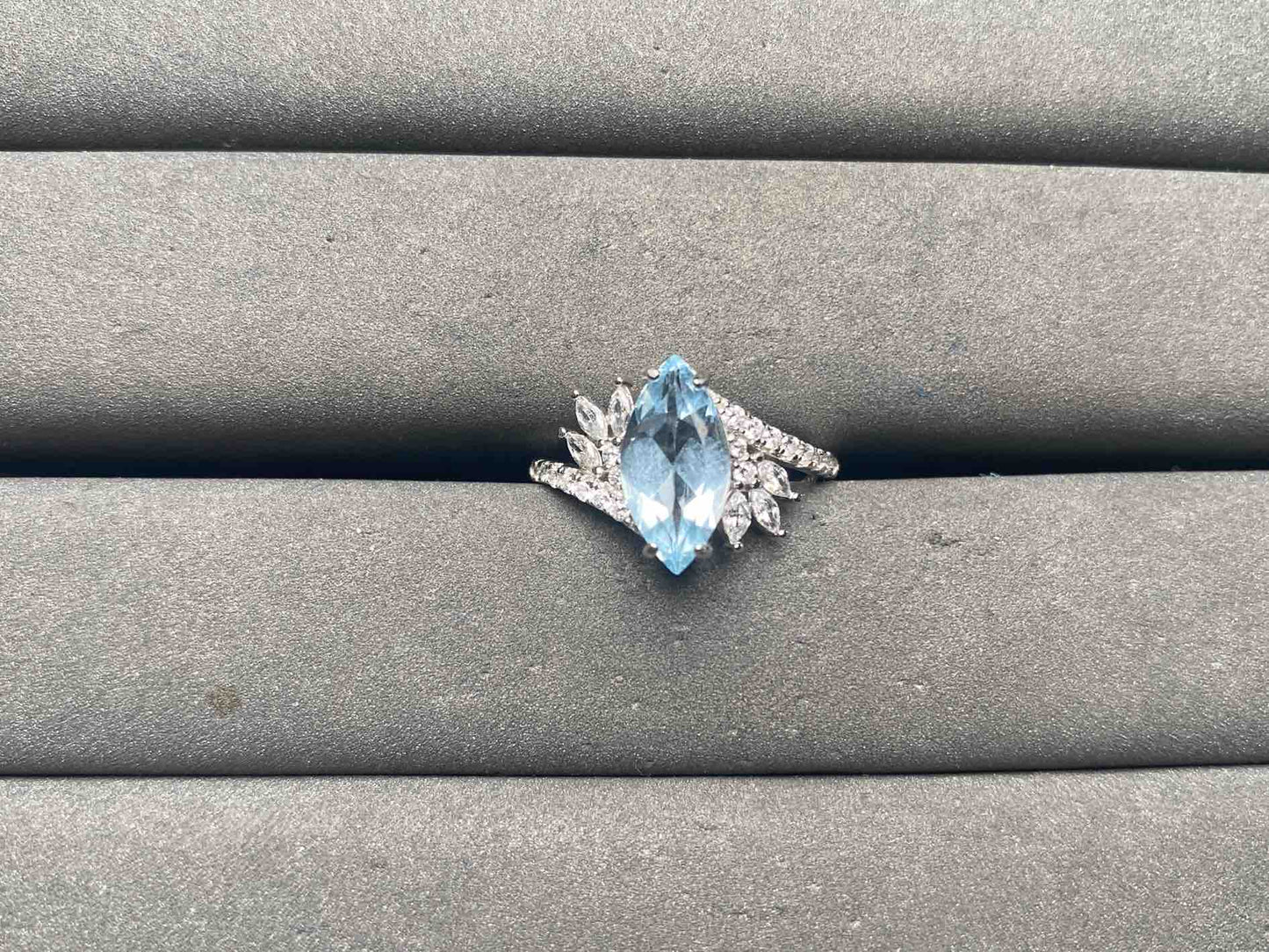 A15518 Aquamarine Ring