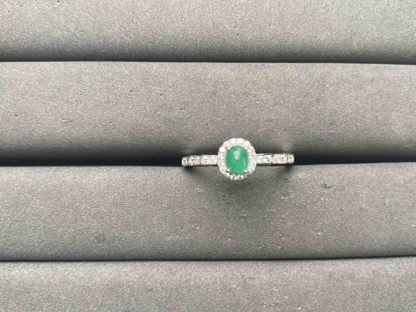 A15598 Emerald Ring