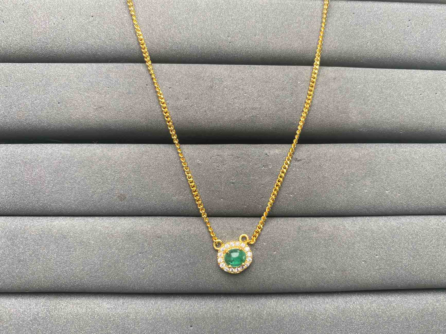 A15603 Emerald Necklace