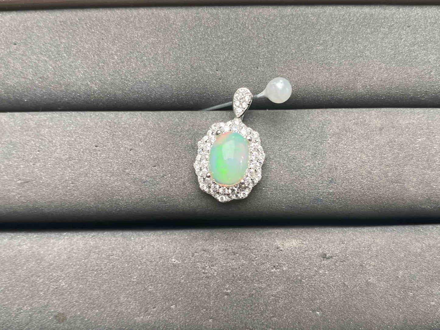 A15616 Opal Pendant