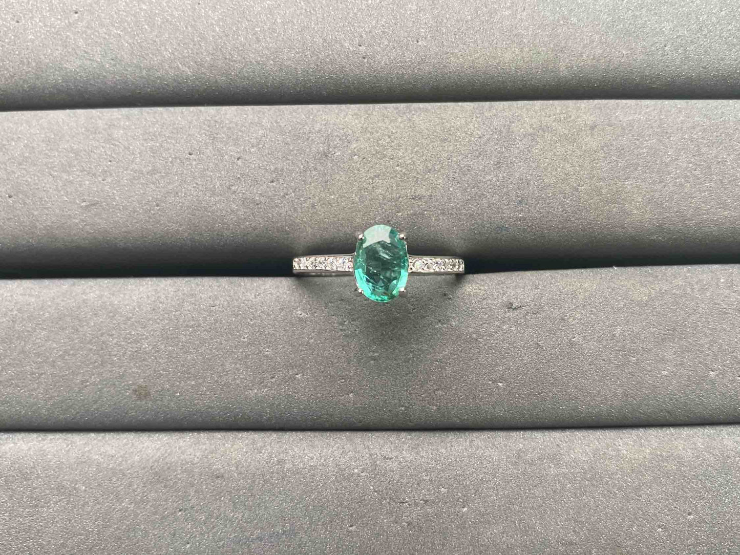 A15630 Emerald Ring