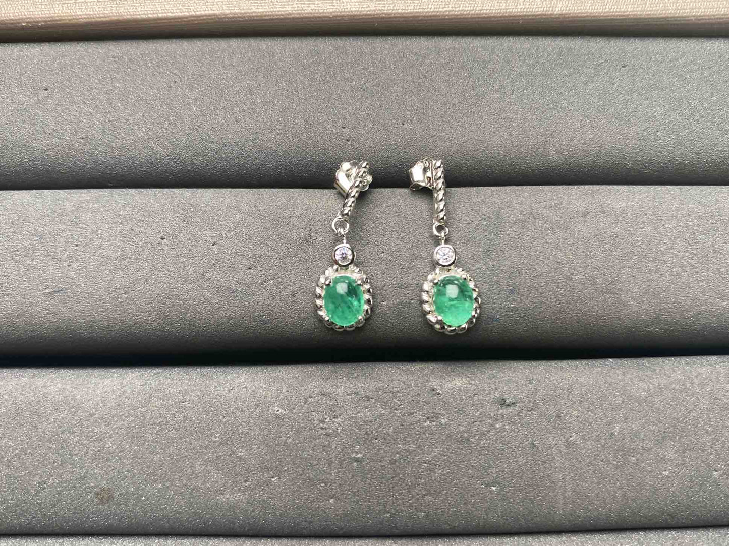 A15635 Emerald Earrings