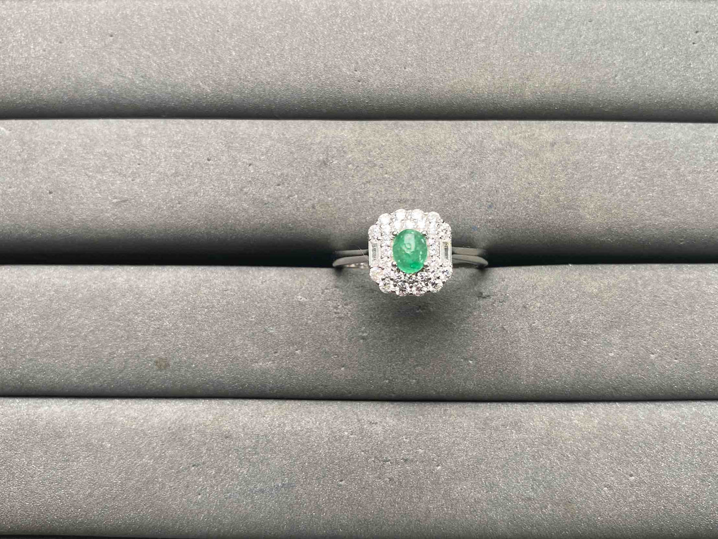 A15636 Emerald Ring