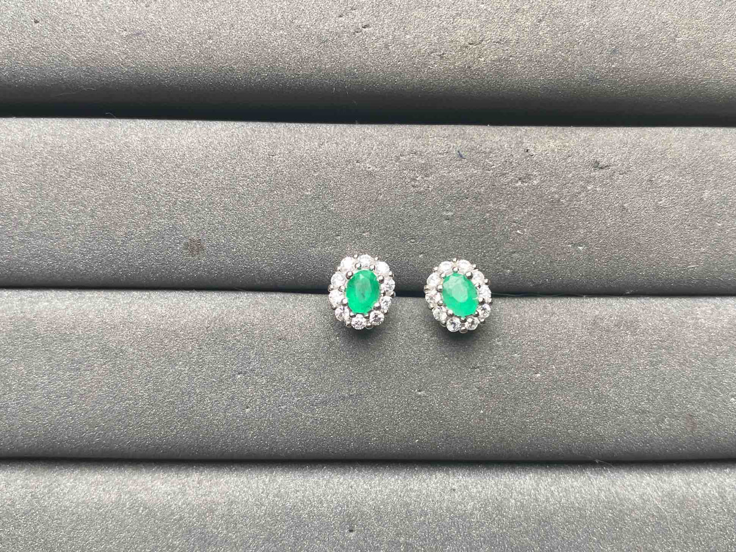 A15751 Emerald Earrings