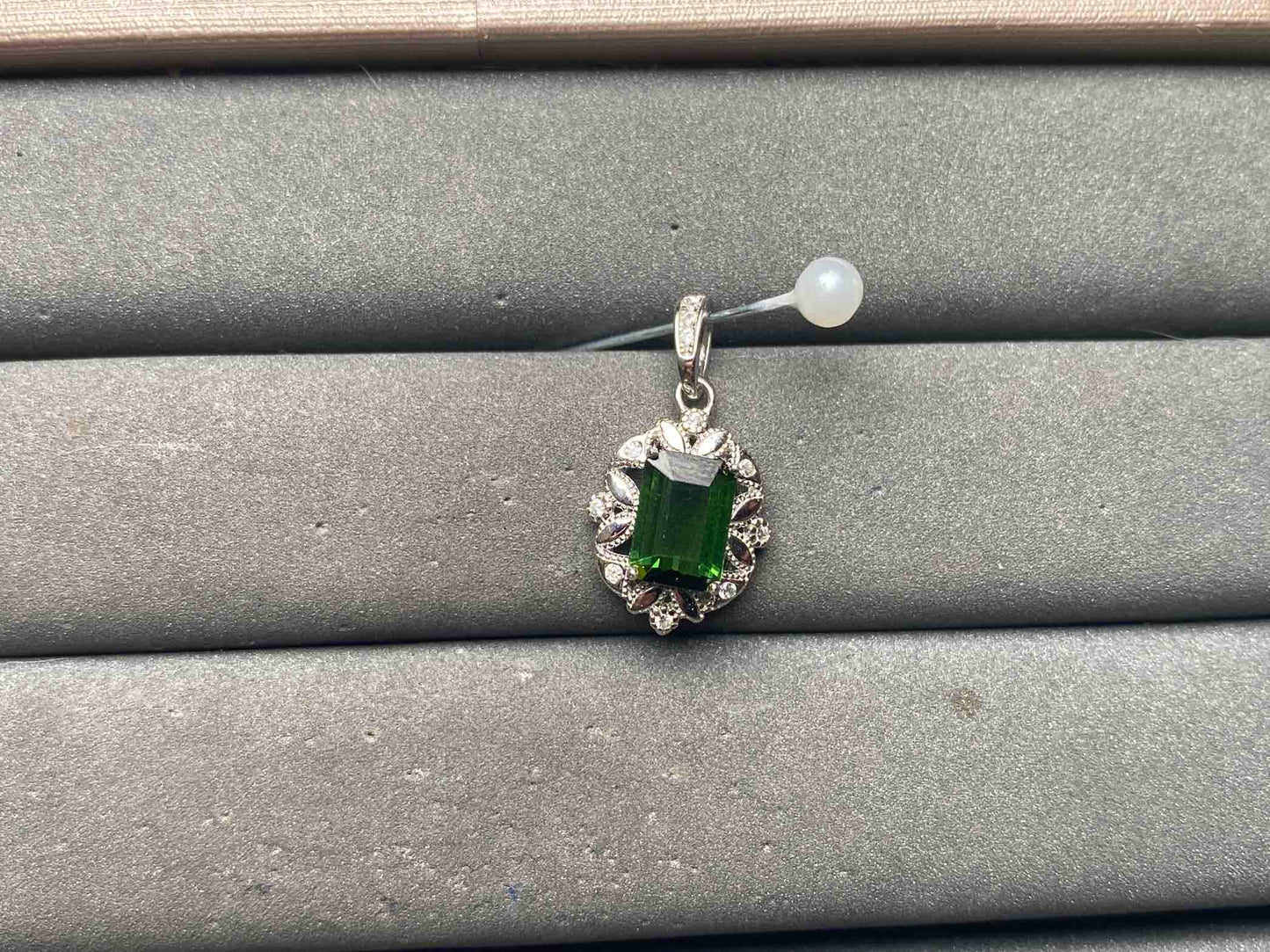 A15868 Tourmaline Pendant